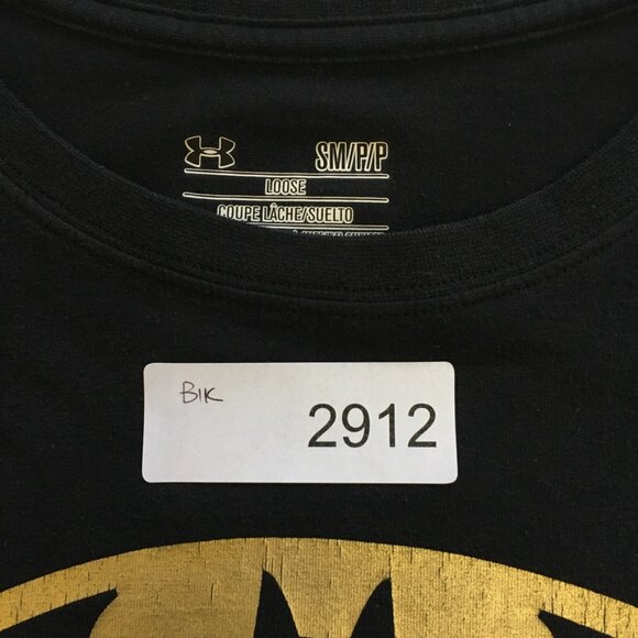 Under Armour Batman Logo Graphic T-Shirt Womens Small Petite Black Crew Neck - Picture 13 of 13